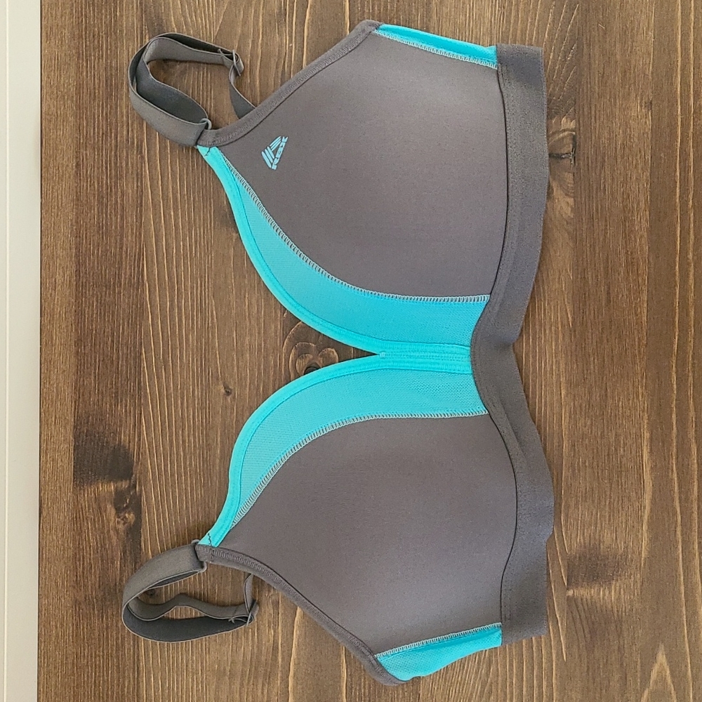 NWOT RBX sports bra size XL